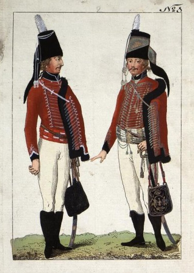 Две фигуры гусар в красных доломанах с черным воротником. XVIII в.